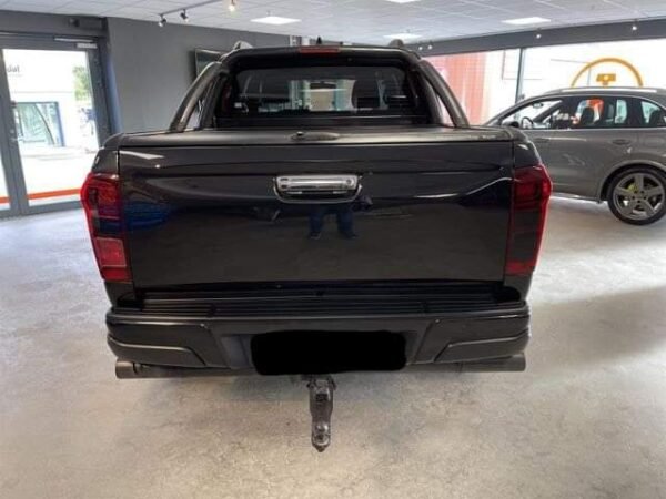 Isuzu D-max Black – Image 14