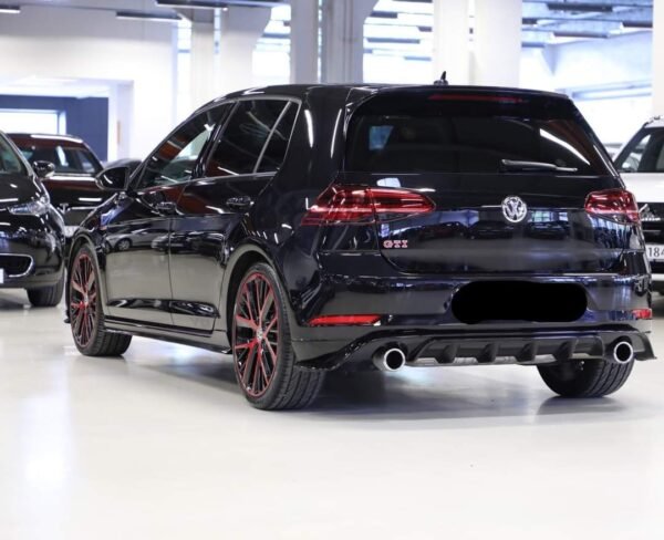 Volkswagen Golf GTI – Image 14