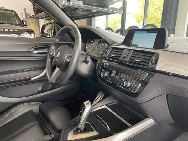 BMW 218d – Image 12