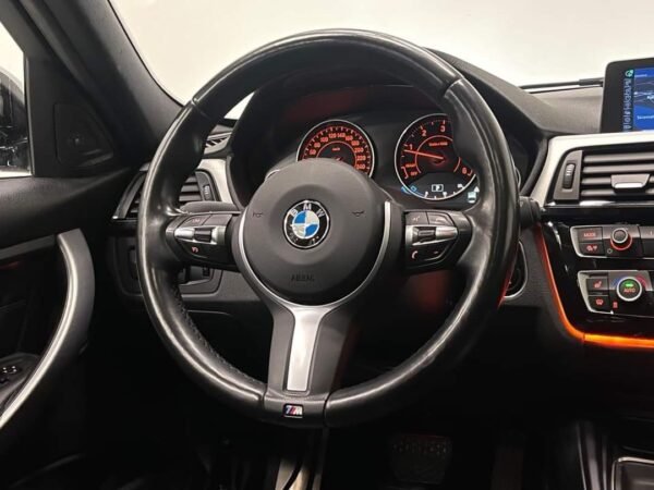 BMW Série 3 320D – Image 29