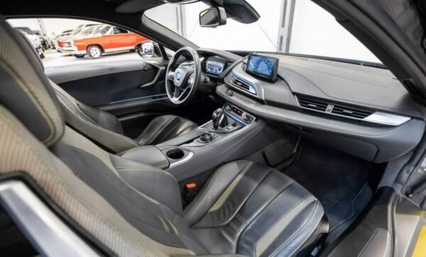 BMW I8 – Image 14