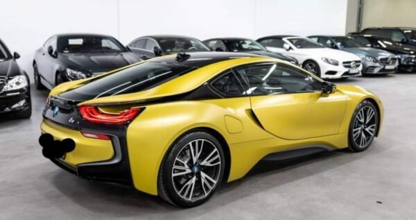 BMW I8 – Image 17