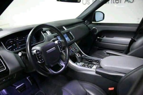 Range Rover Sport – Image 32